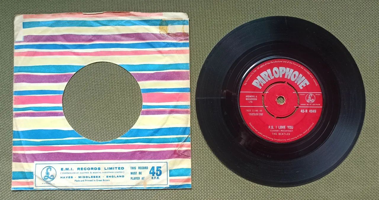 Compacto vinil Beatles inglês  "Love me do" (1st press) - Foto 2