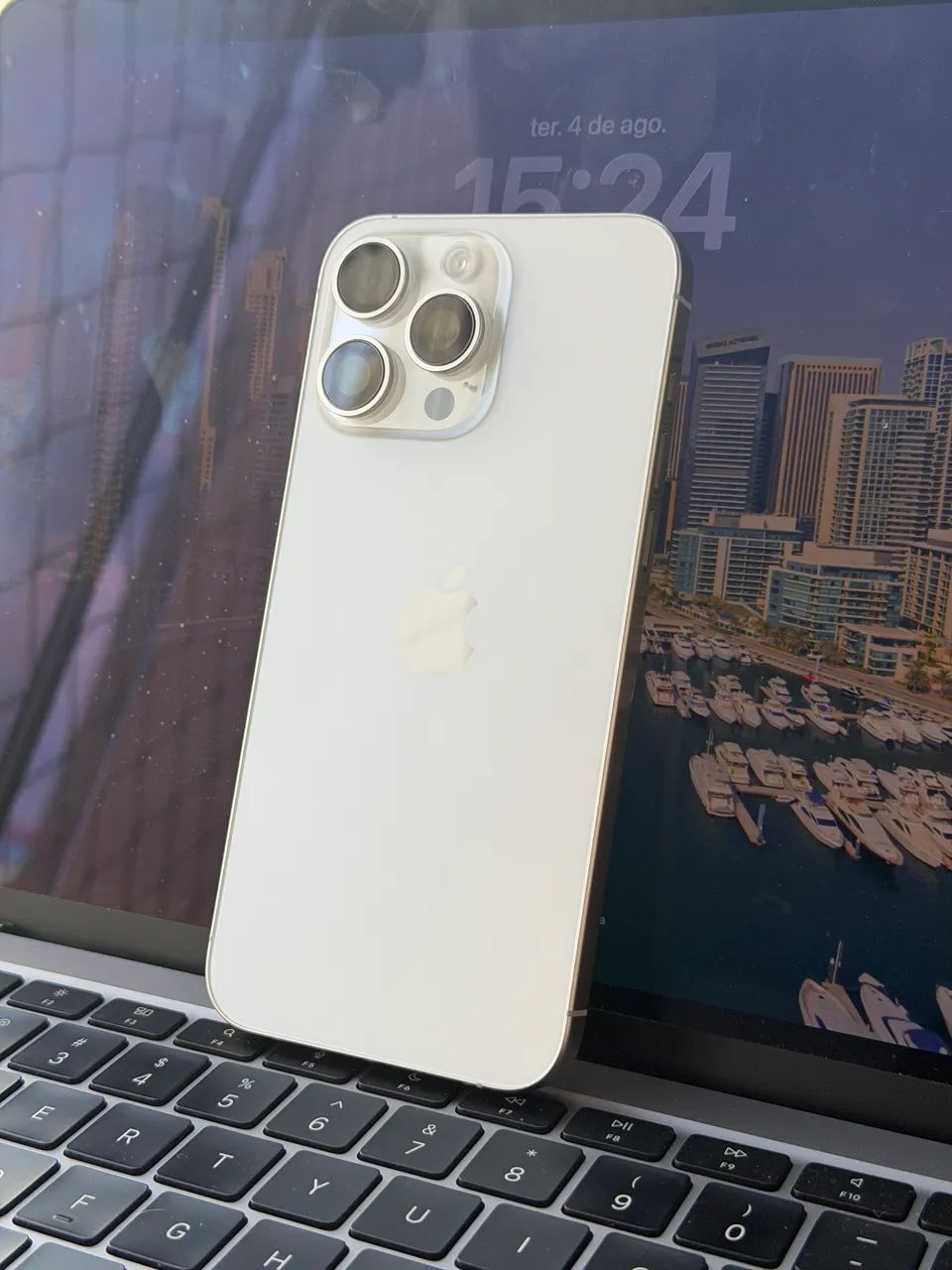 iPhone 15 Pro Max Novíssimo!