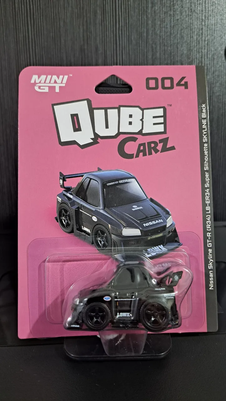 MINI GT Tooned Qube Carz 005 Nissan Silvia S15 (Lacrada) - Hobbies