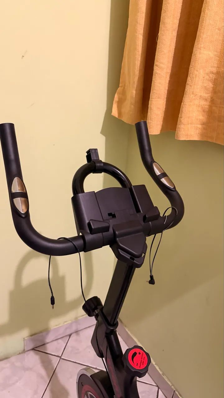 Bicicleta Ergométrica 8kg Preta - Foto 2