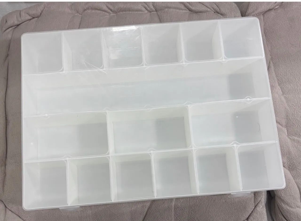 Plasutil Organizer Box with 16 Compartments