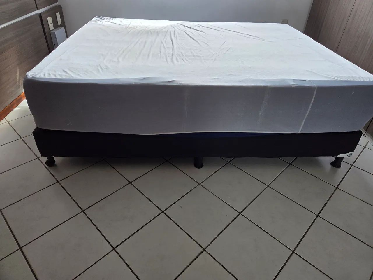 Cama box Queen com colchão  - Foto 2