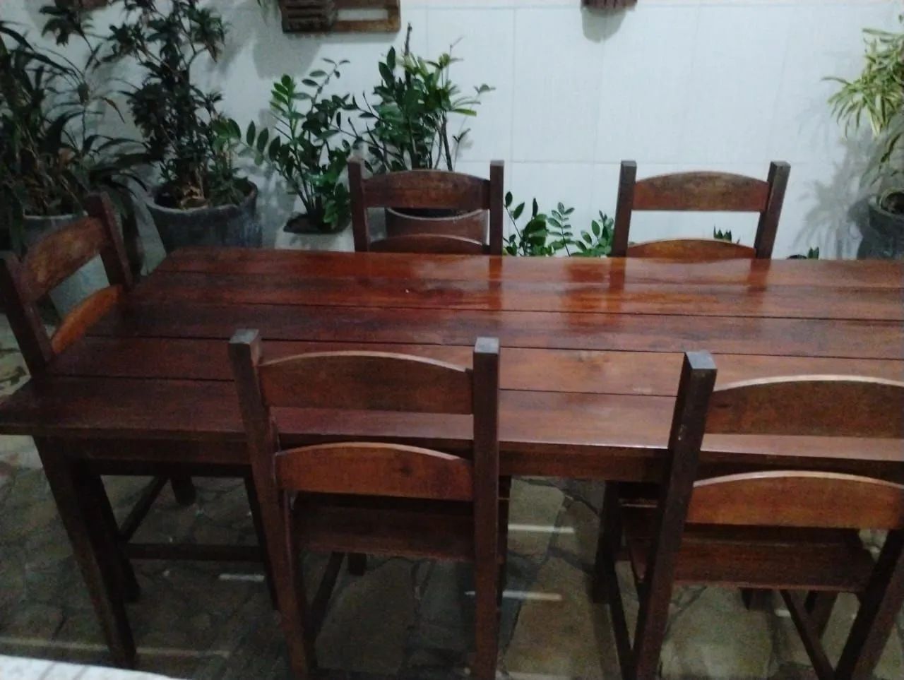 Mesa de Madeira Maciça Rústica com 6 Cadeiras - Excelente Estado - Foto 3