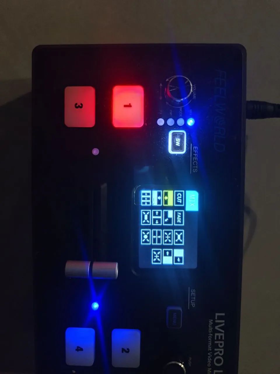 Switcher de Vídeo LivePro L1 - Novo, Nunca Usado - Foto 6