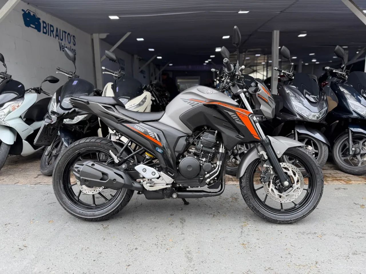 FAZER 250 2025 - Foto 2