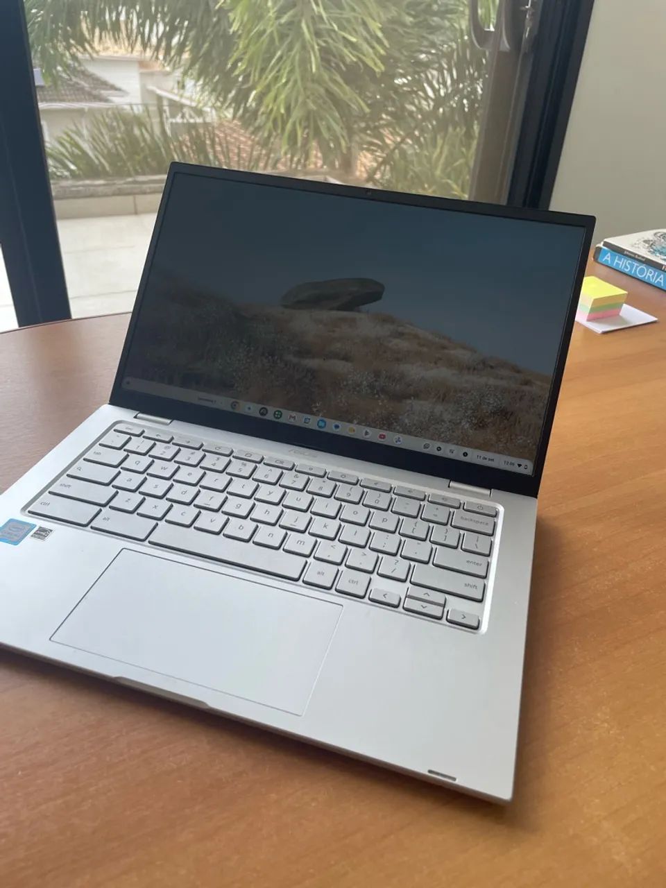 ASUS Chromebook C425T - Intel Core m3, 8GB RAM, 64GB eMMC