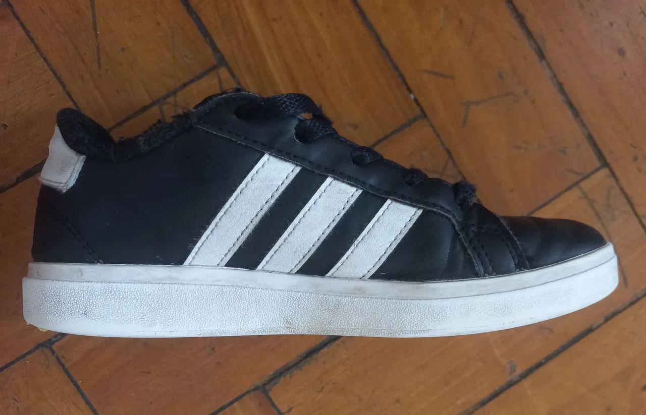 Tênis Infantil Adidas preto 31