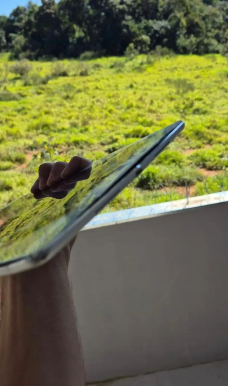 Vendo ipad pro a1701 tela esta quebrada mais funciona - Foto 3