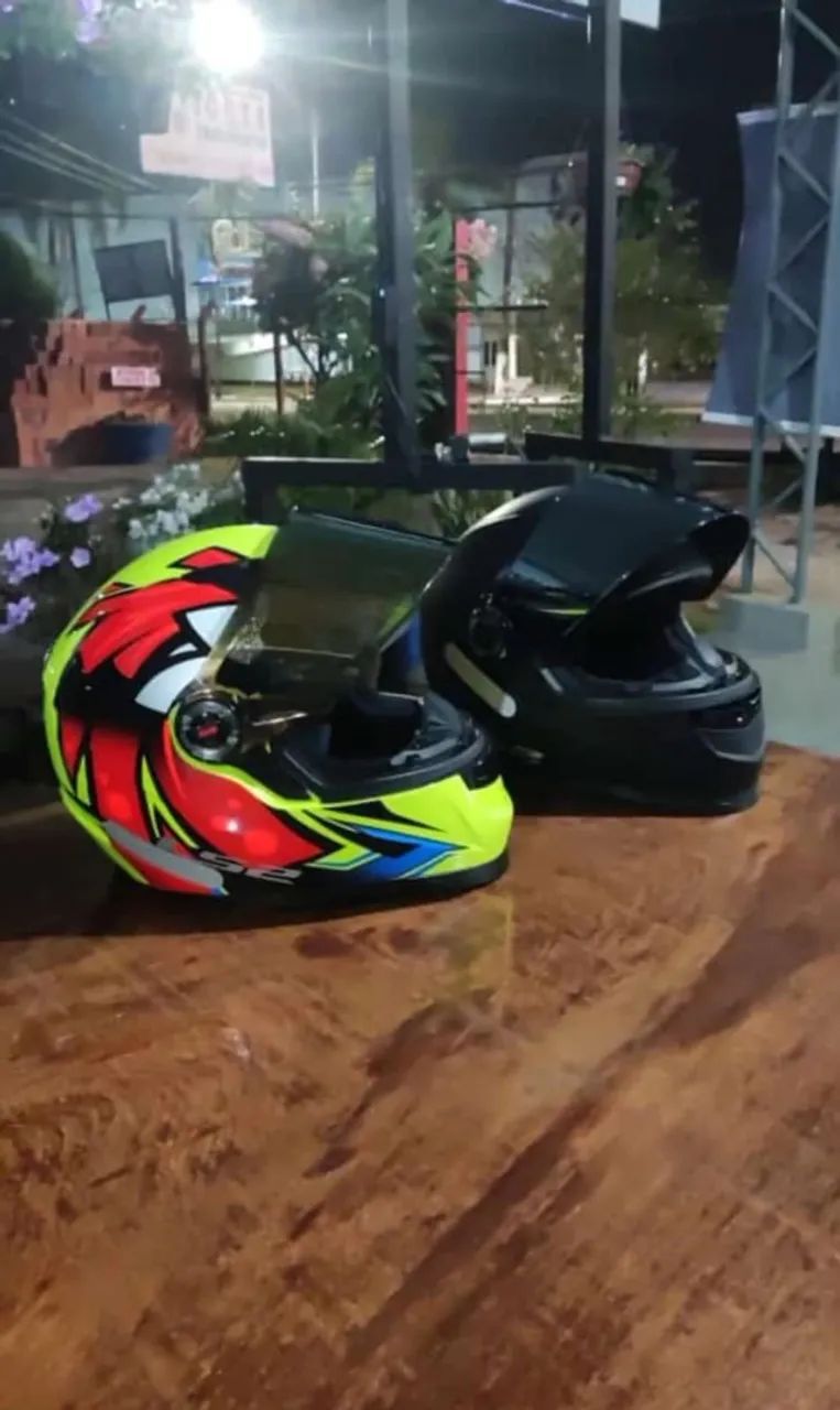 Capacete LS2