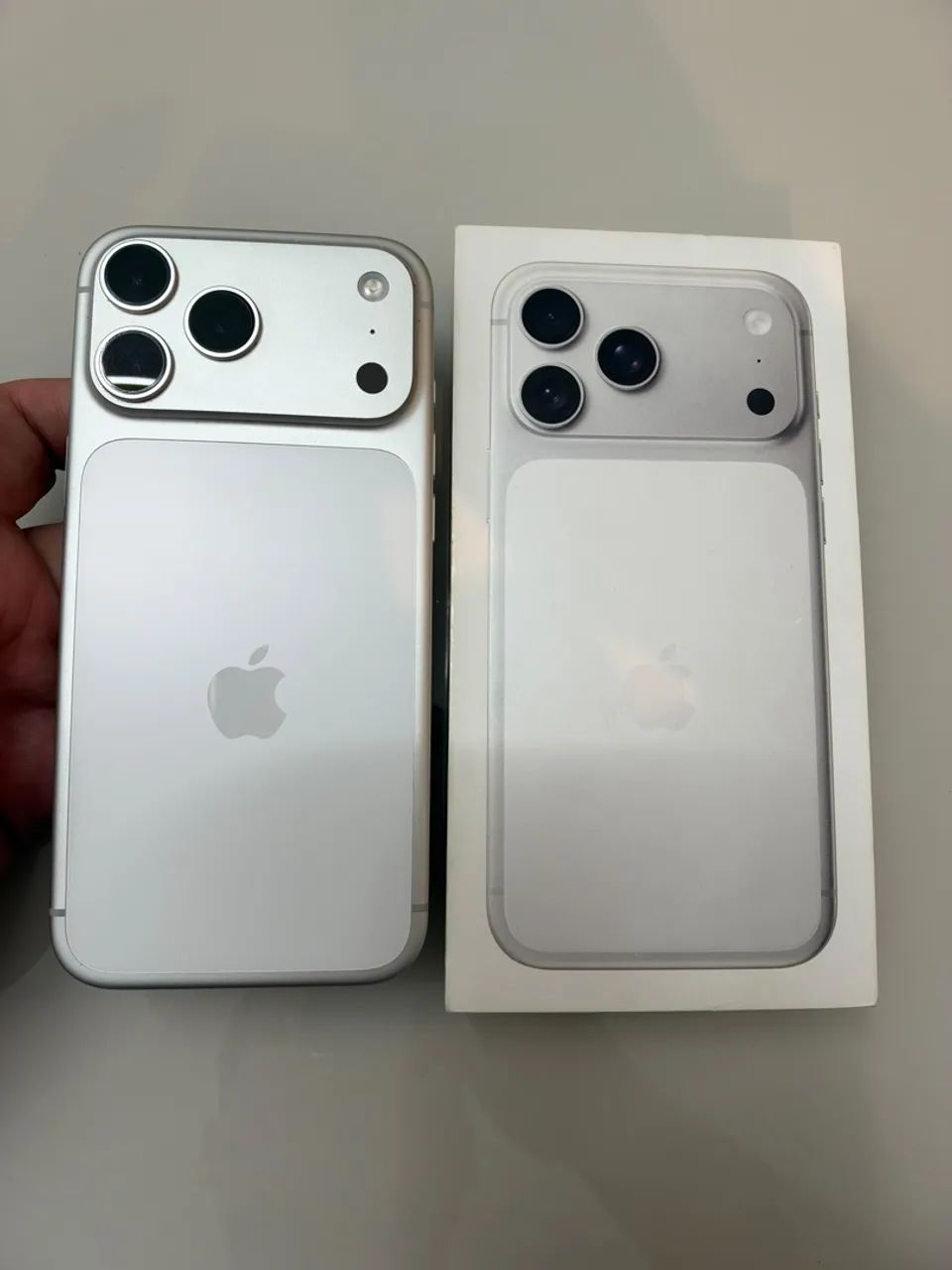 ? IPHONE 17 PRO MAX - SILVER (PRATA) - Foto 2