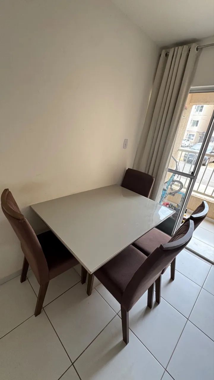Mesa de jantar com 4 cadeiras  - Foto 2