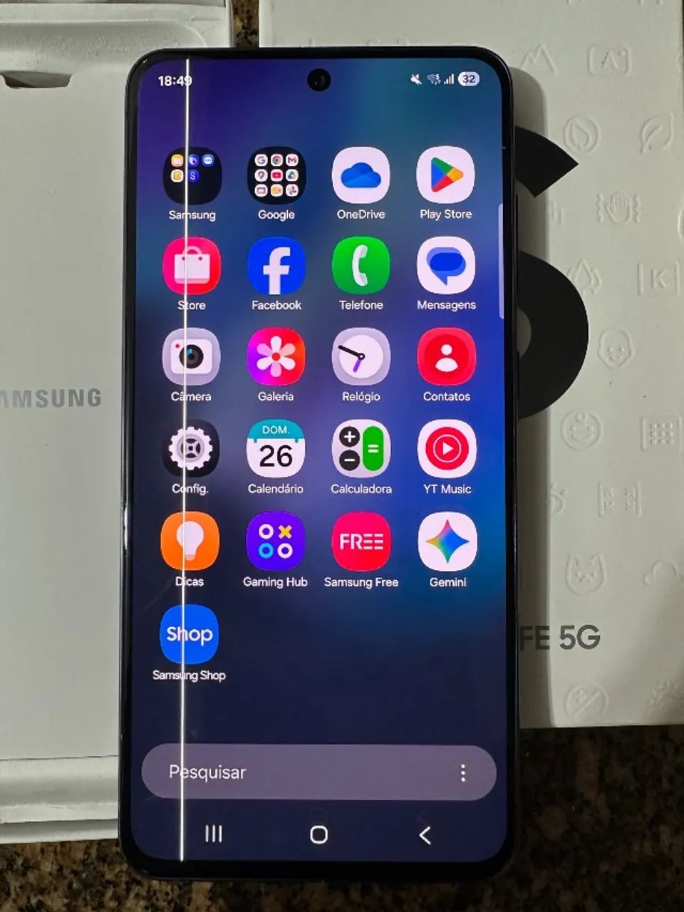 Samsung Galaxy S21 FE 5G 128 GB (com detalhe na tela) - Foto 2