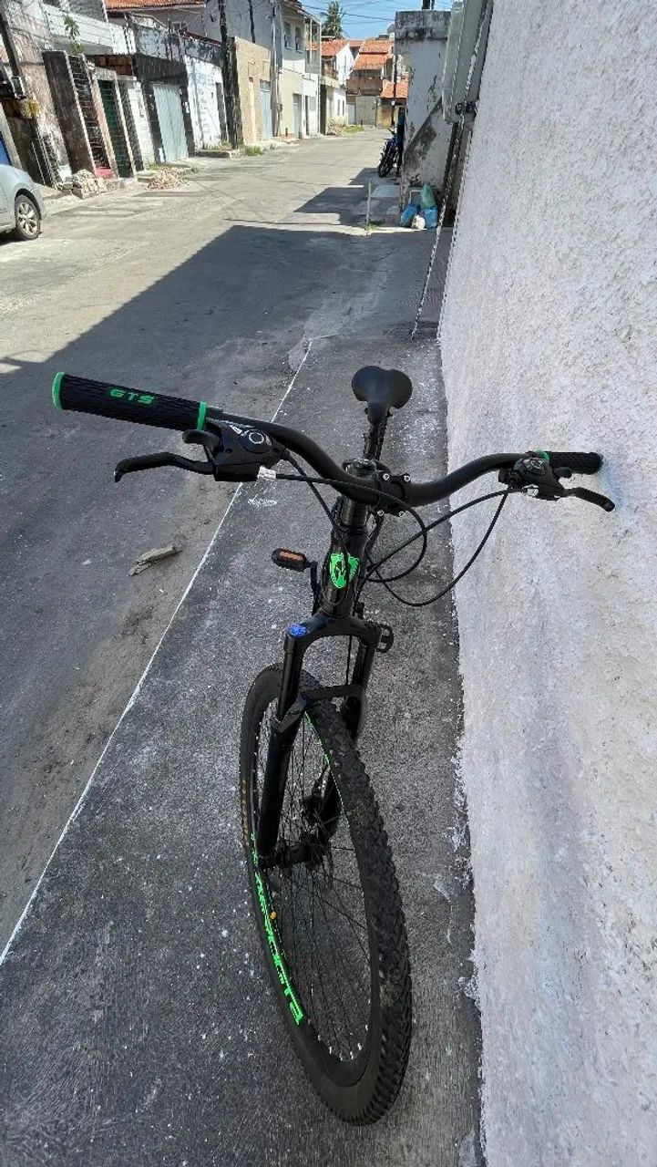Bicicleta Epiko Aro 29 com apenas 1.5 mês de uso - Foto 4
