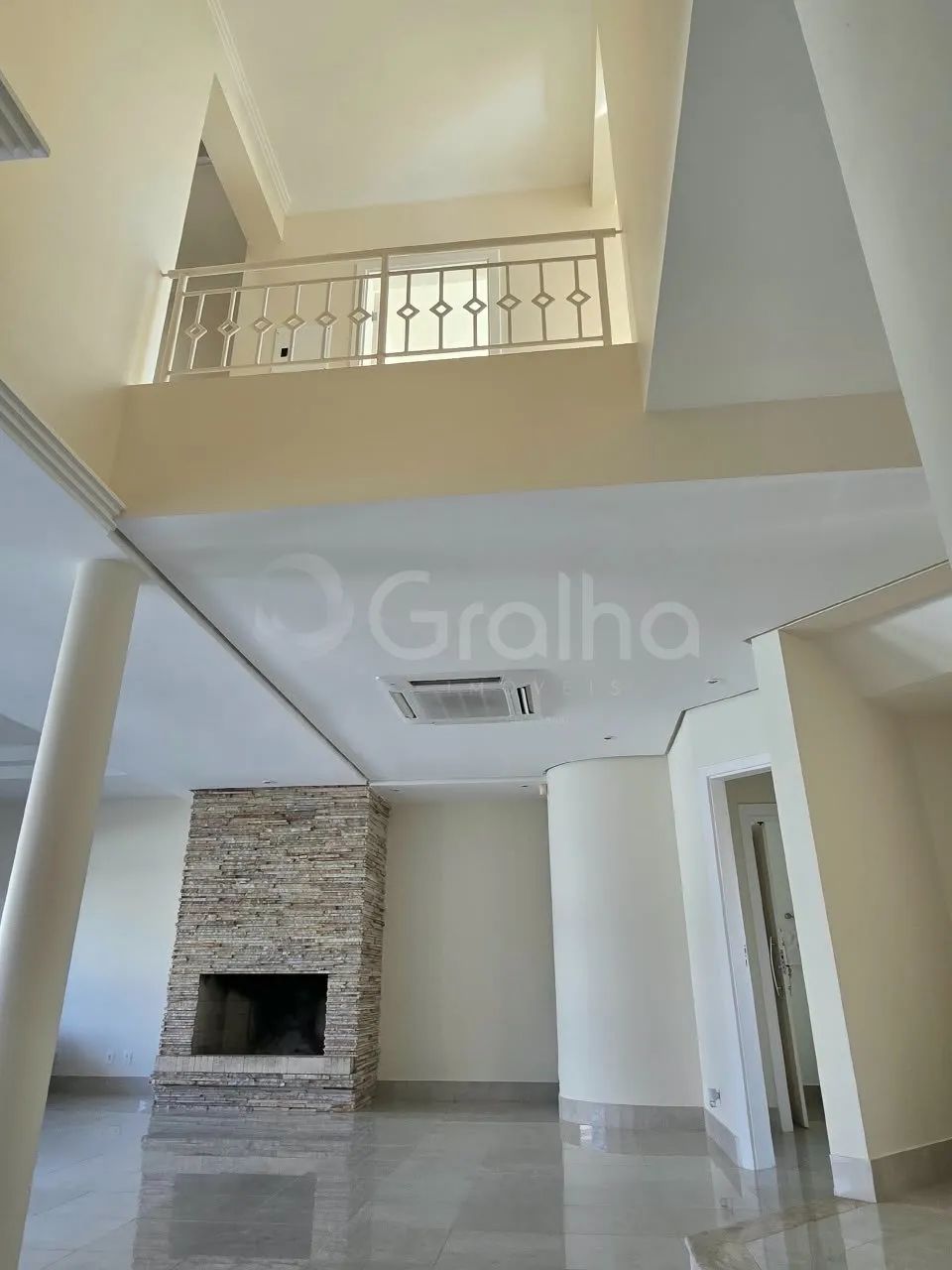 Casa Residêncial de 271,2m² com 5 quartos sendo 3 suites em Jurerê - Foto 4