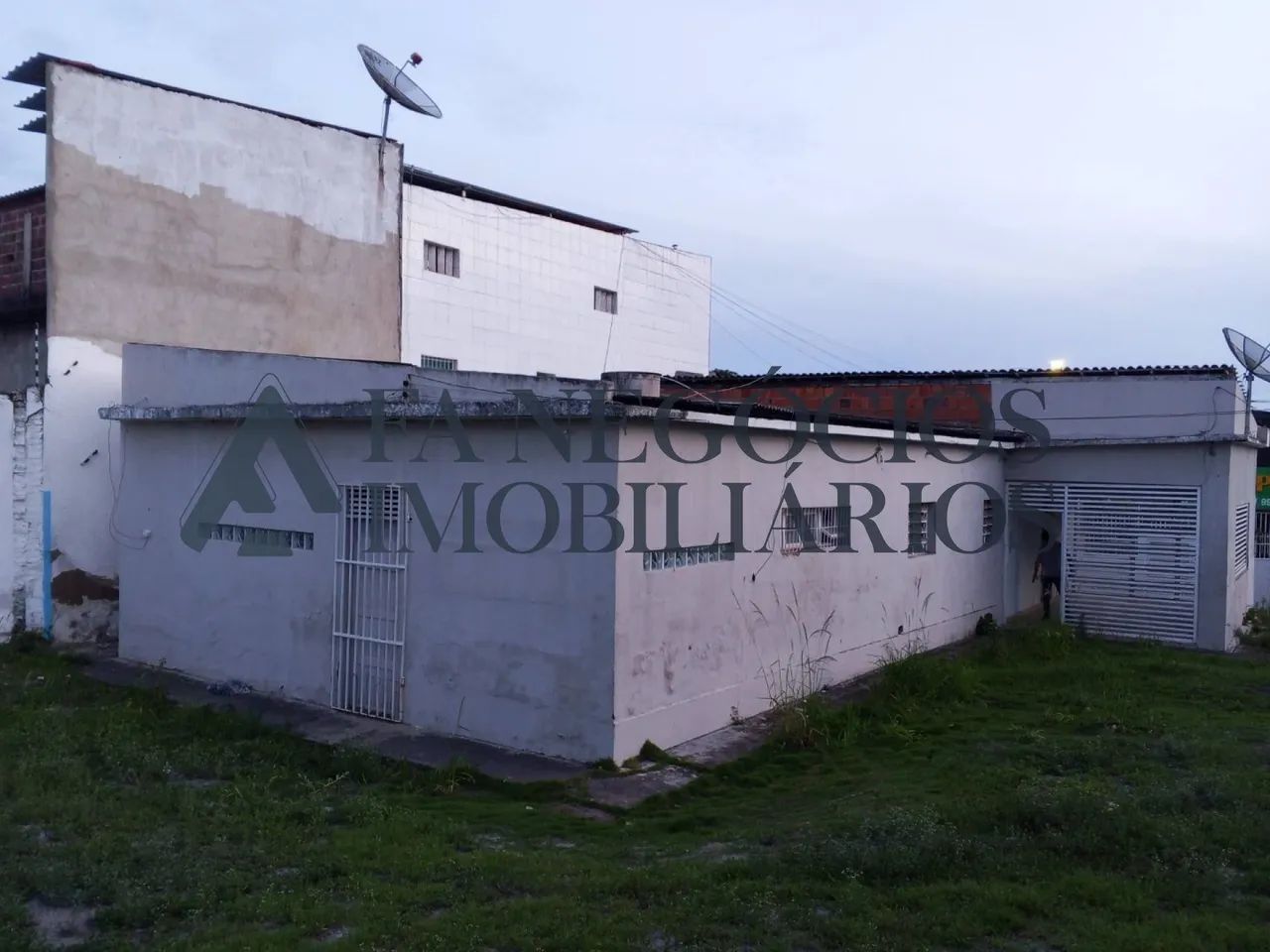 Alugo casa com área total 820m² - Foto 4