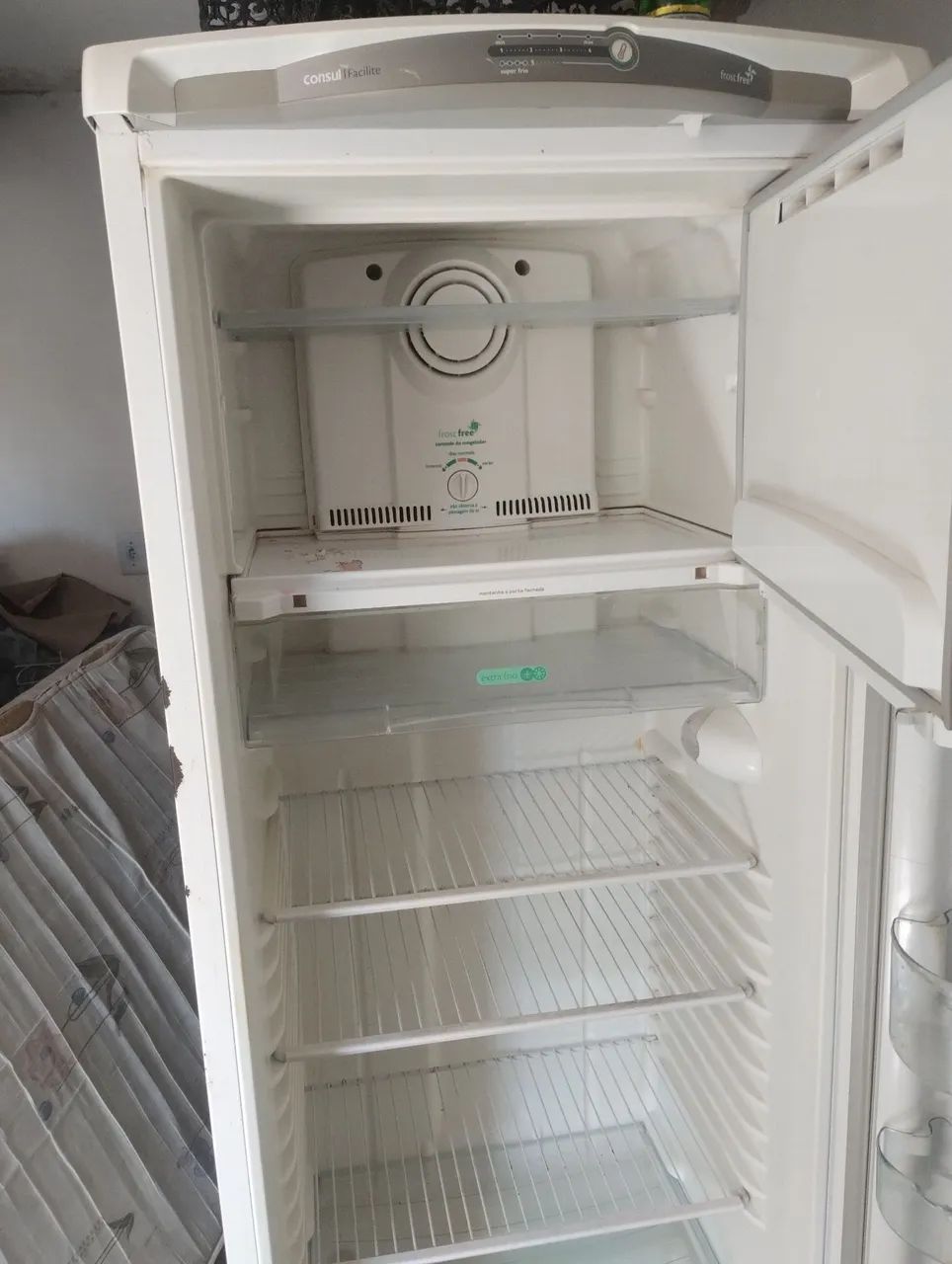 Vendo geladeira 