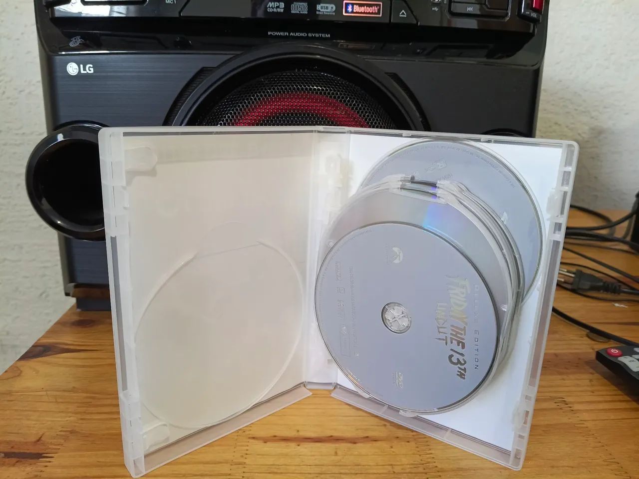 DVD BOX SEXTA FEIRA 13 + BONECO INCLUSO  - Foto 3
