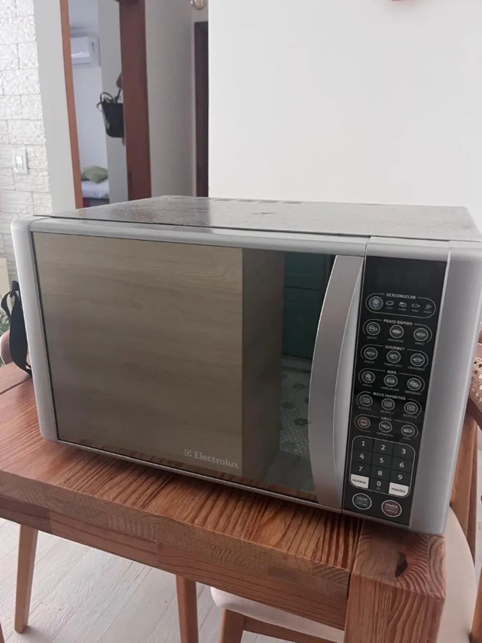 MICROONDAS ELETROLUX 31 LITROS