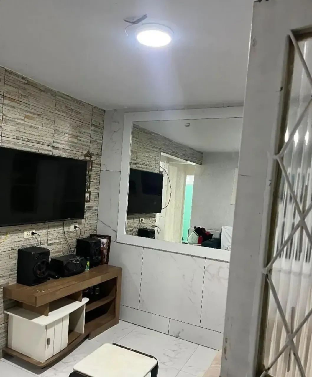 CASA COM 2 QUARTOS EM CAMPO GRANDE - ACEITO ENTRADA