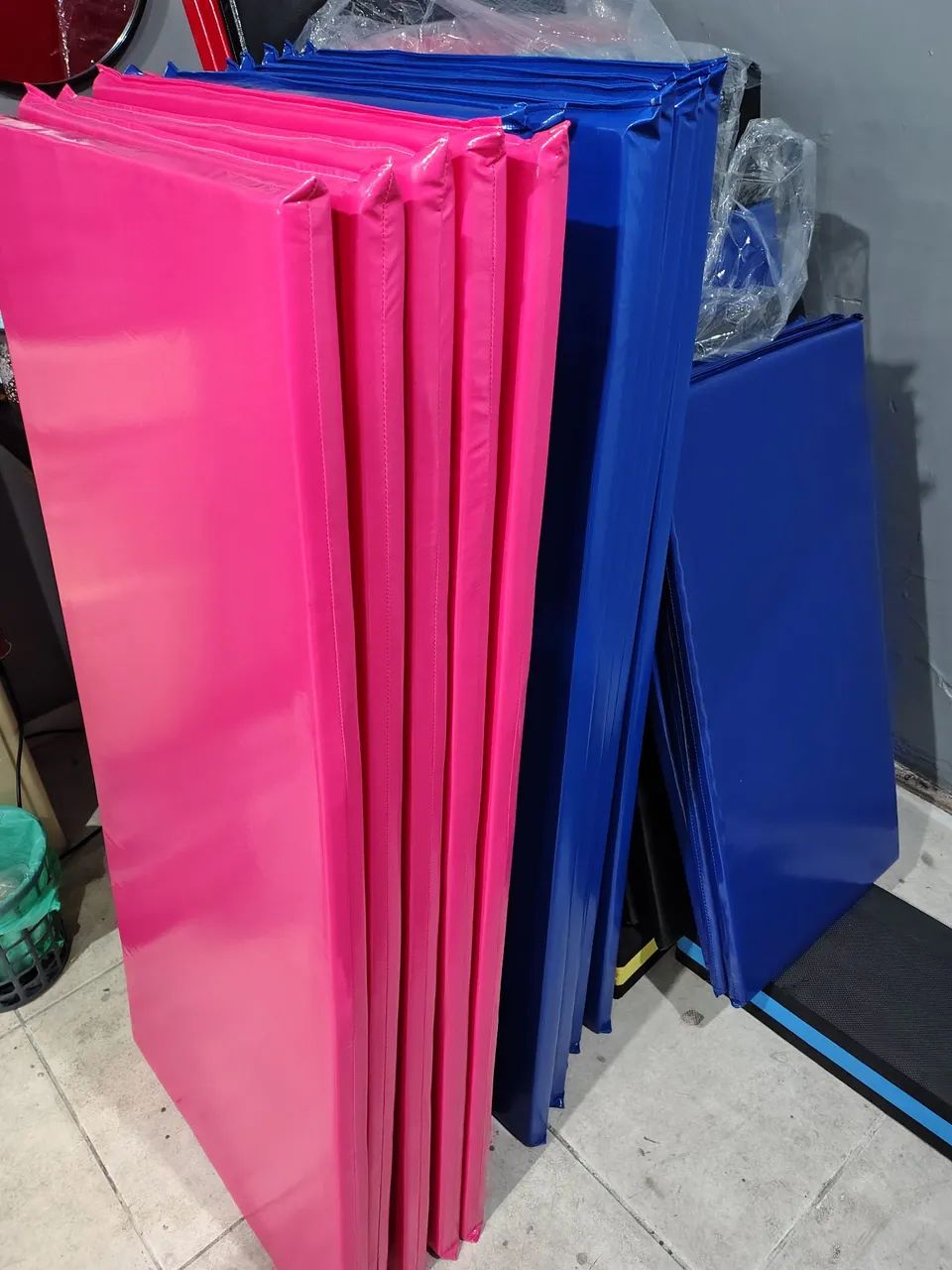 Colchonetes academia/escolas/bronzeamento/maca/massagem. - Foto 2
