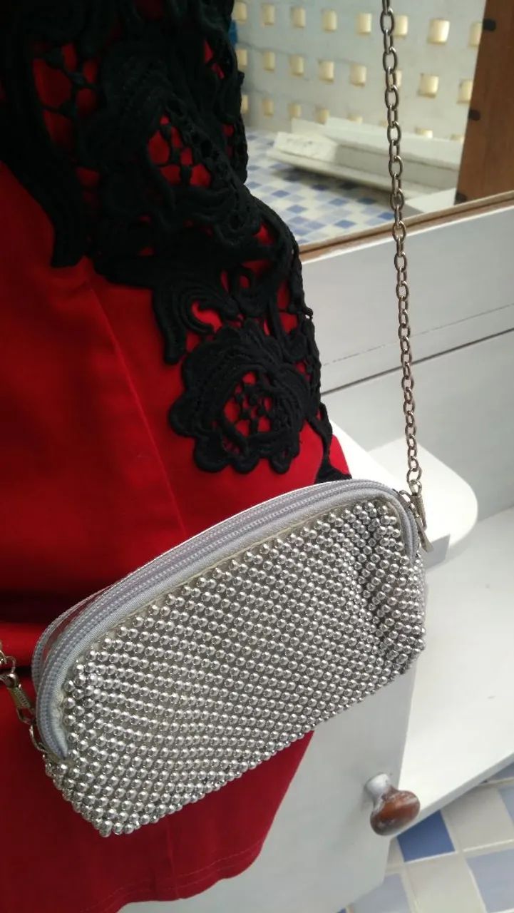 Bolsa de festa prateada. - Foto 2