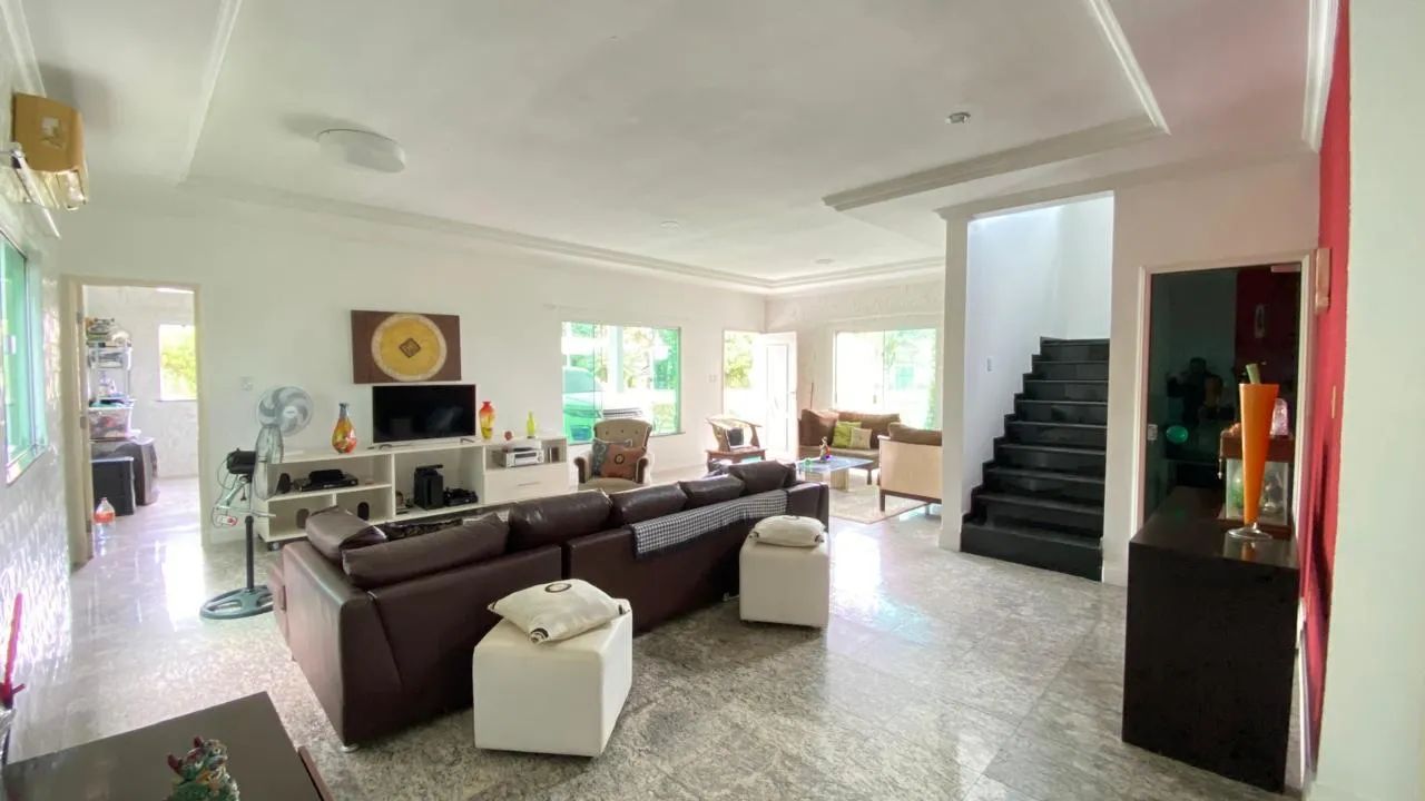 Aluguel/ Casa / Condomínio Grenville ll / 510 m2 / 3 suítes / 6 vagas. 2