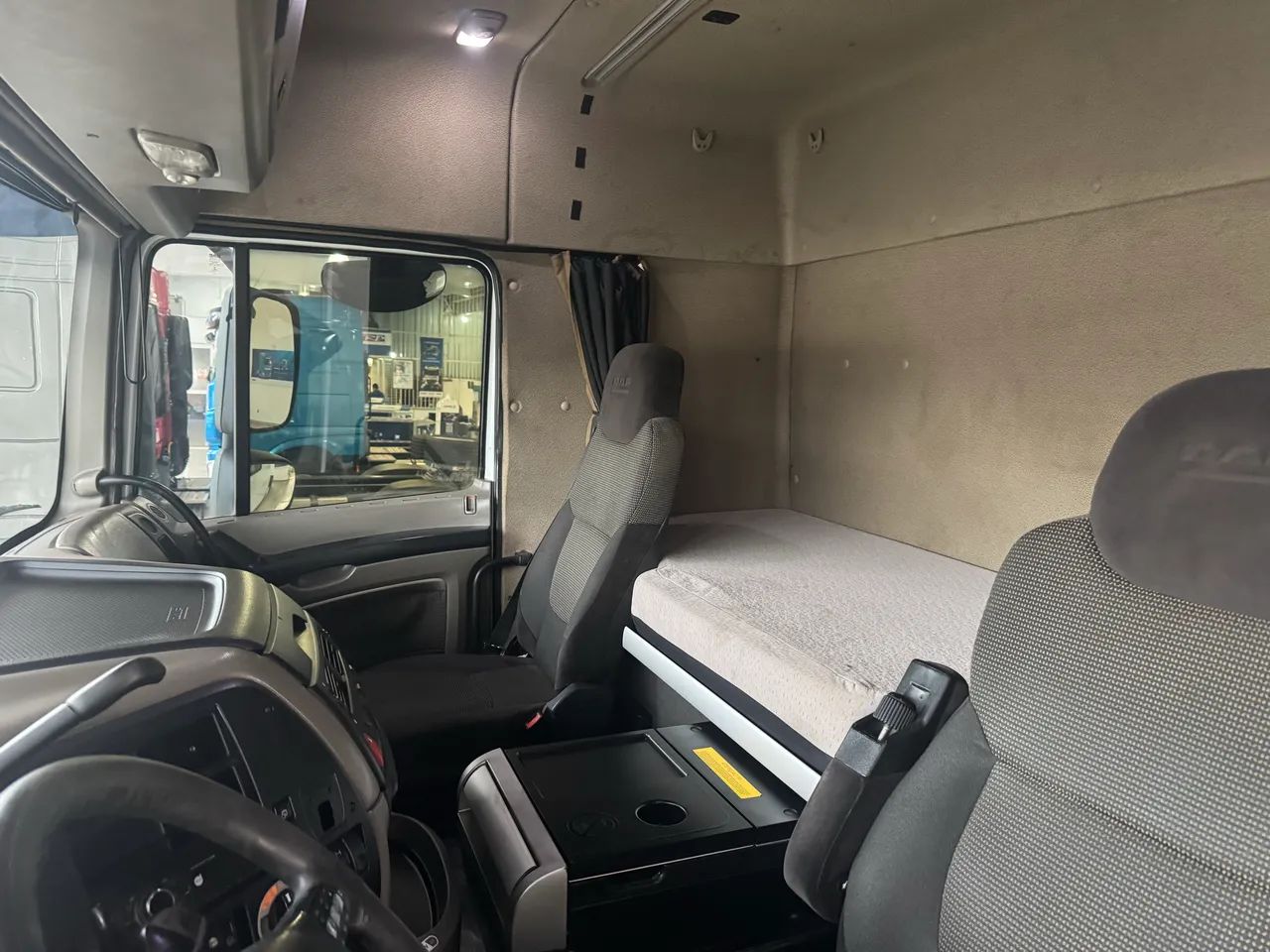 DAF XF 460  2018  6X2 - Foto 3