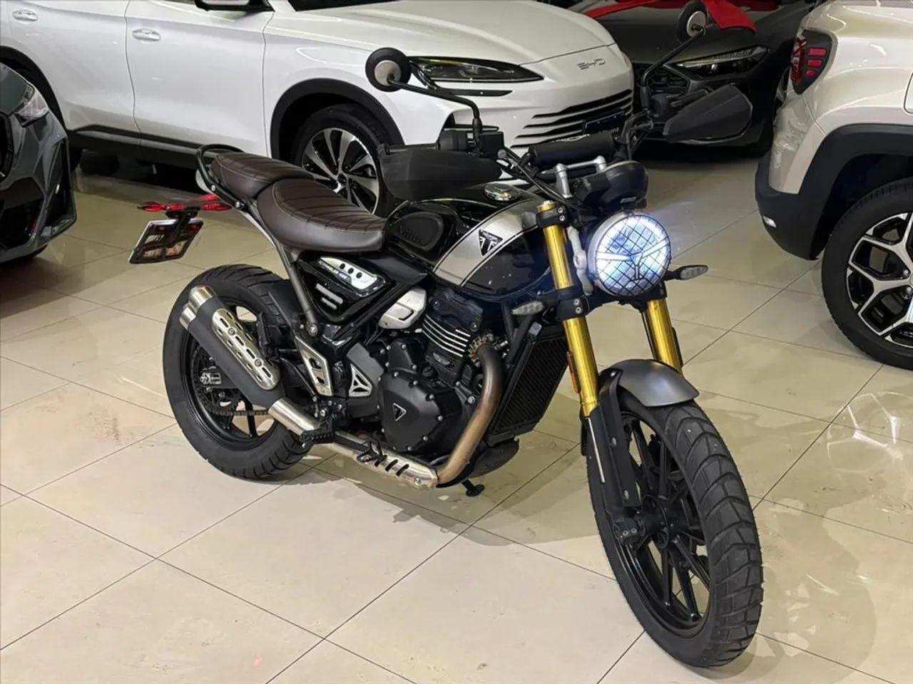 TRIUMPH SCRAMBLER 400 X