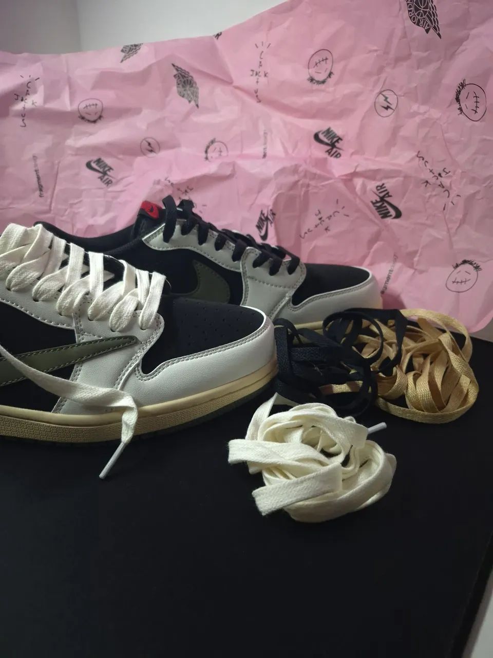 Travis Scott x Air Jordan 1 Low Olive - Foto 3