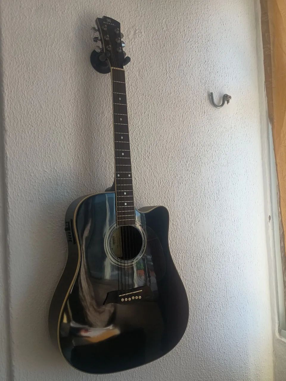 VIOLÃO ? MICHAEL DTC 9121 COM CAPA E SUPORTE DE PAREDE 