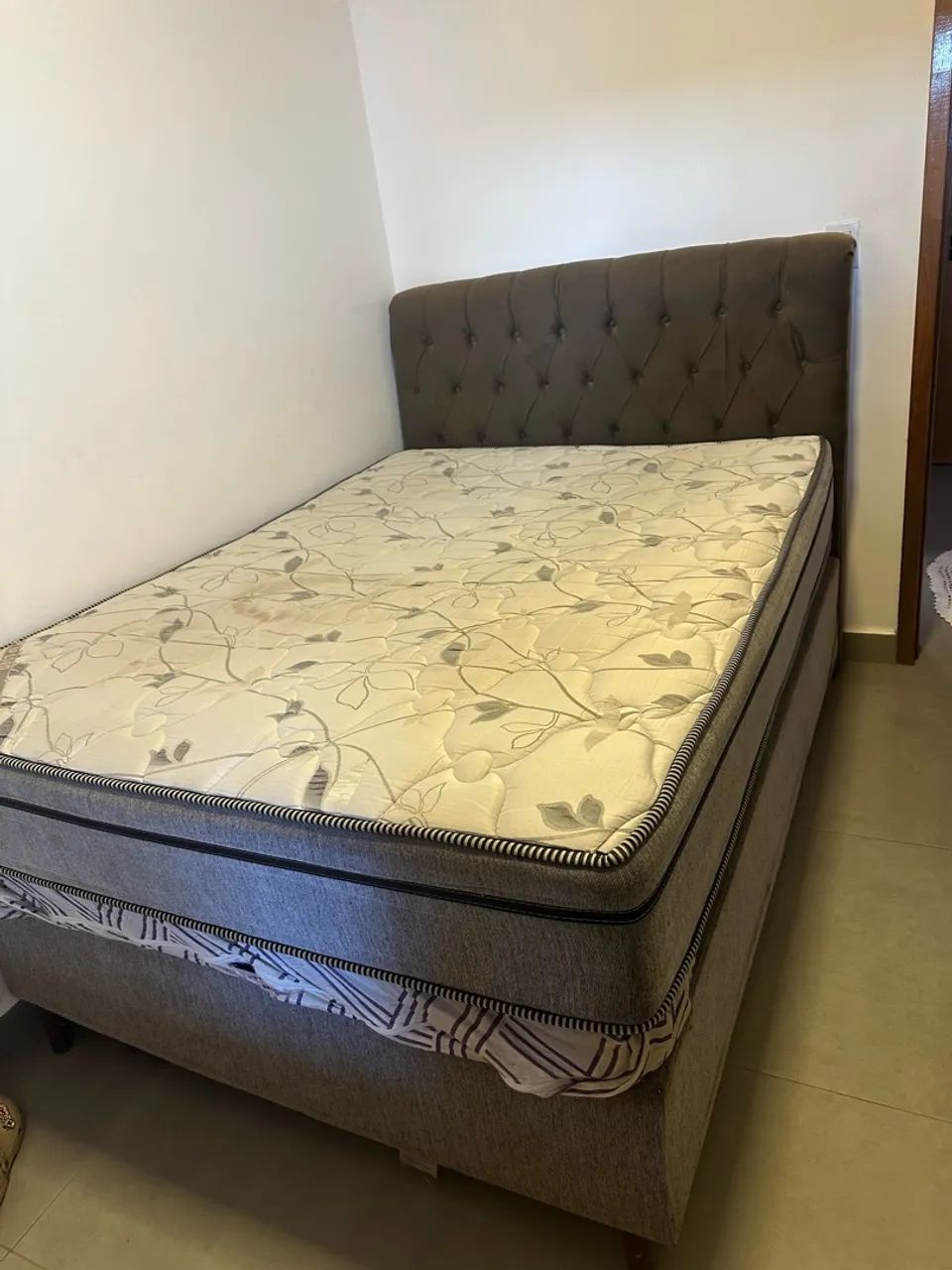 Cama casal box