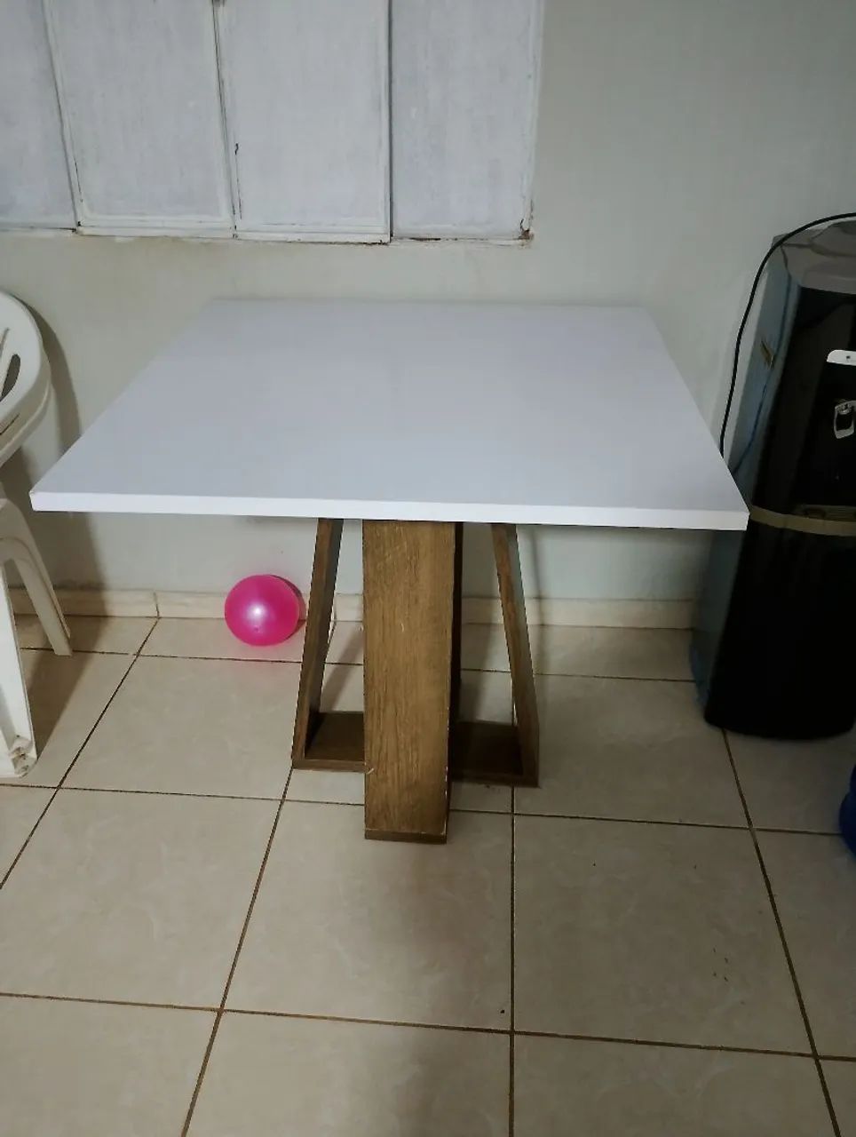 Mesa sem cadeiras