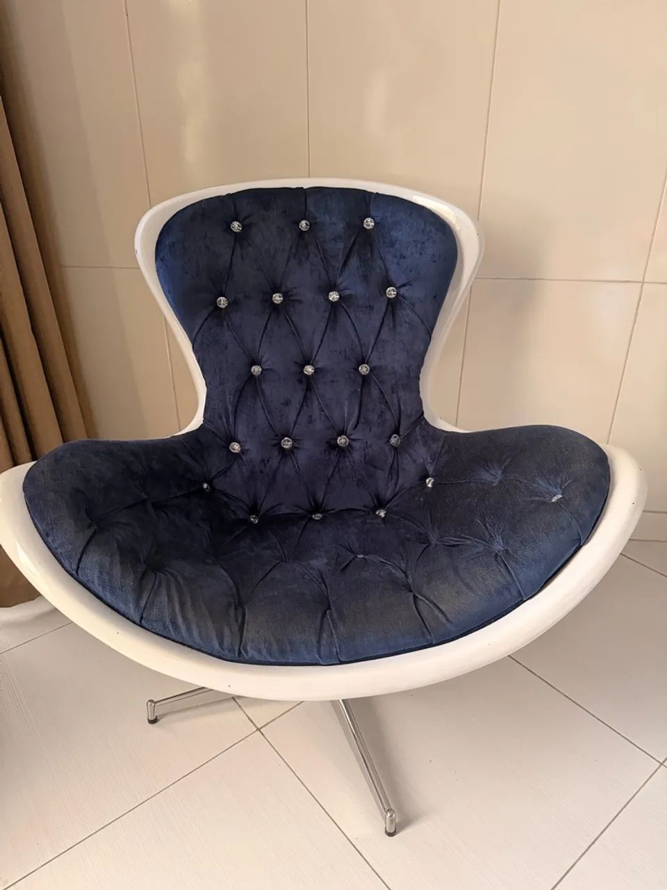 Poltronas giratórias - Tecido aveludado azul marinho  - Foto 2