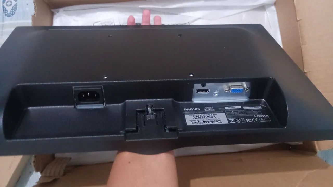 Monitor de 18,5 polegadas semi-novo - Foto 2
