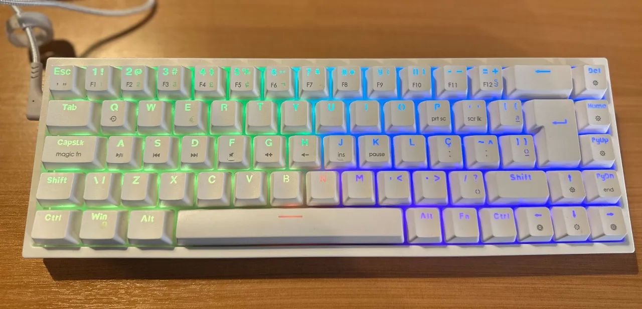 Teclado Mecânico Gamer 65% abnt2 - Foto 3