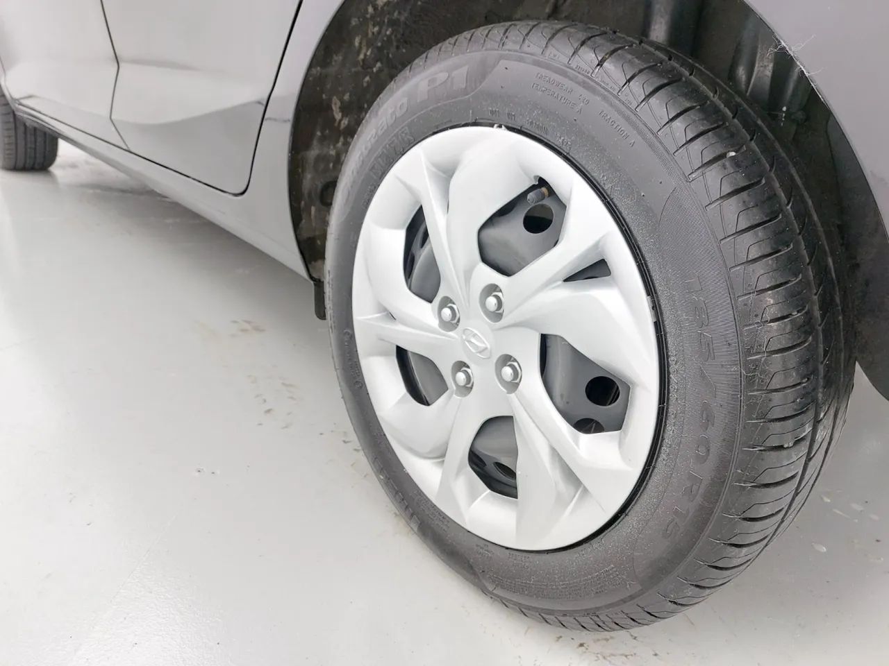 Hyundai HB20 Comfort 1.0 Flex 12V Mec., foto 12 de 18