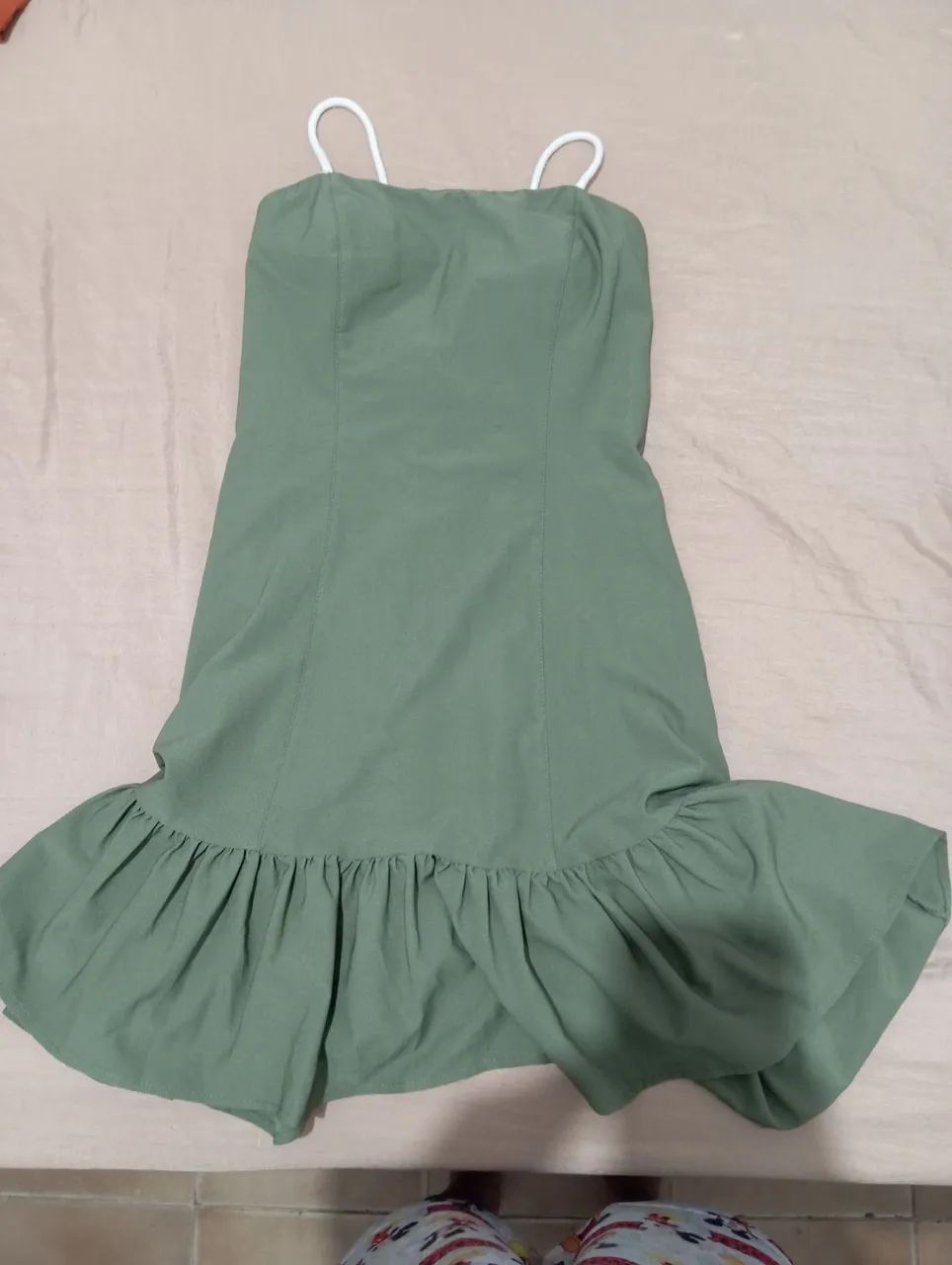 ROUPAS A VENDA (NUNCA USADAS)