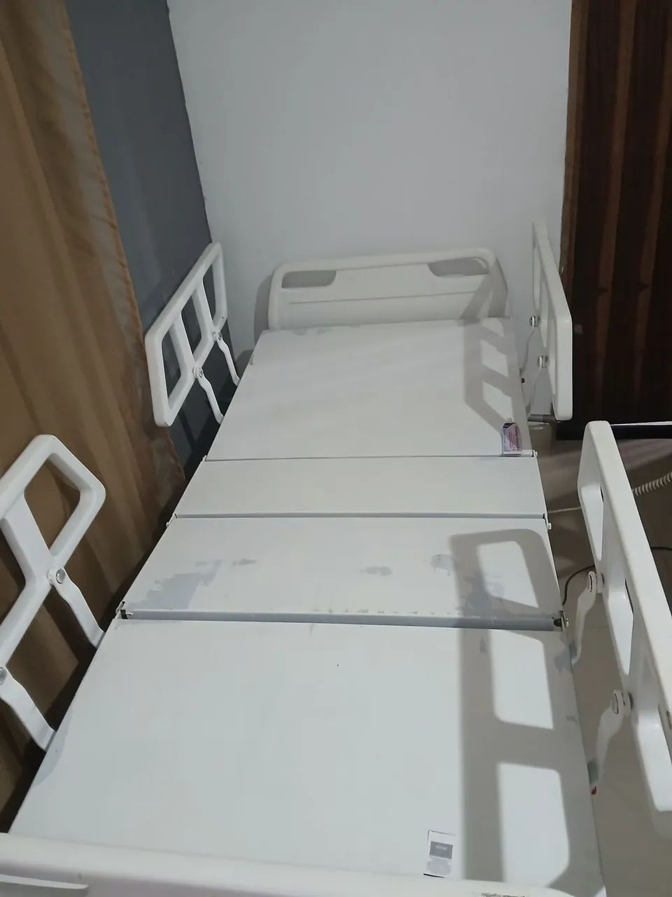Cama hospitalar motorizada  - Foto 3