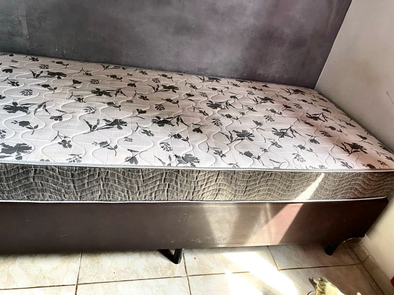 CAMA BOX DE SOLTEIRO + COLCHÃO  - Foto 2