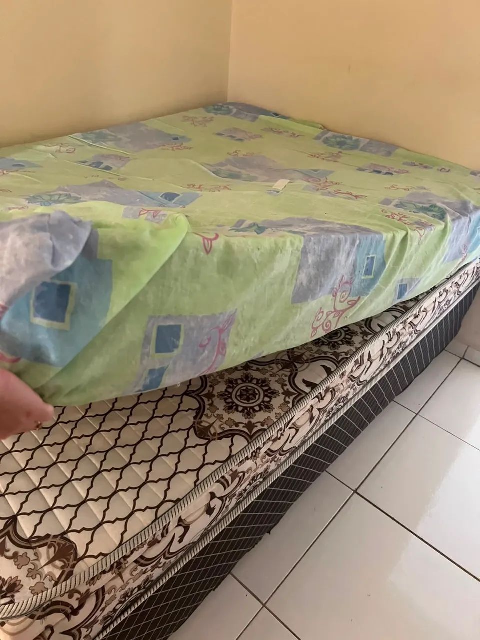 Cama de casal com colchão  - Foto 2