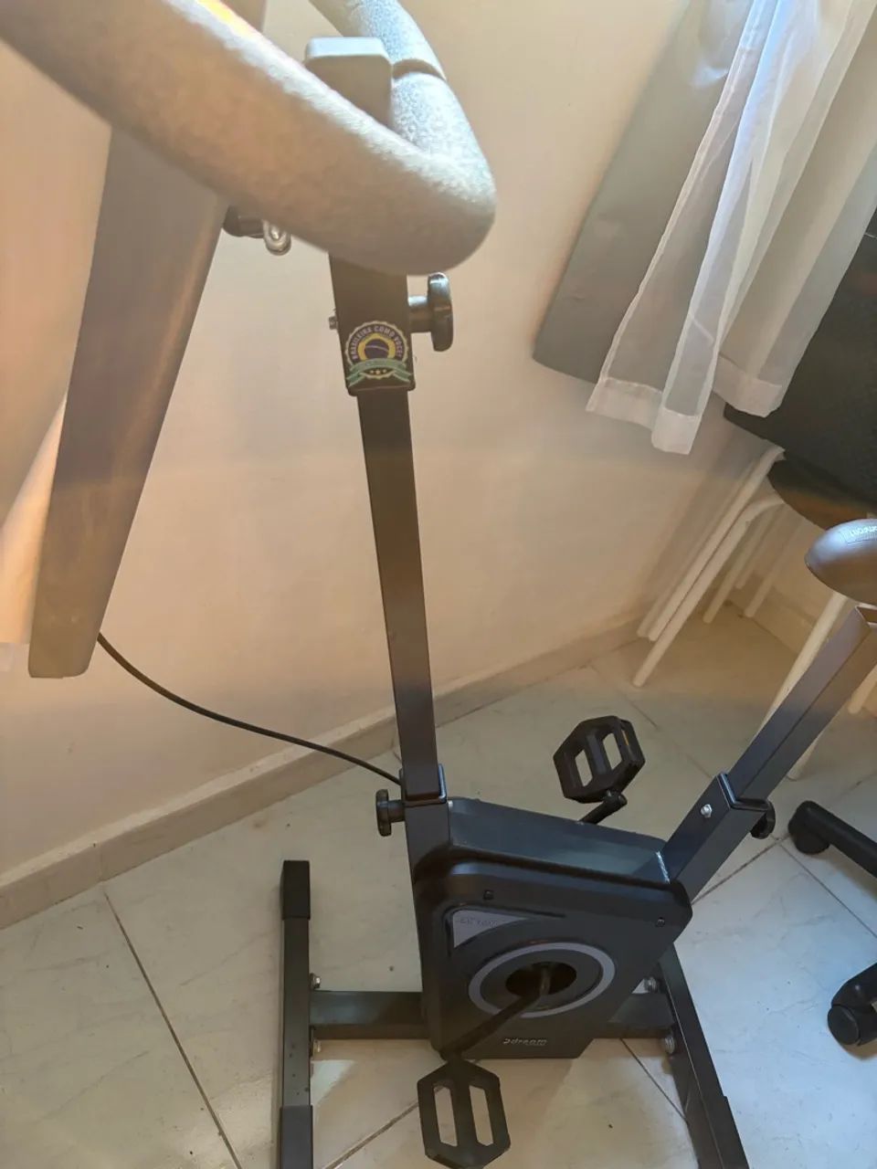 VENDO BICICLETA ERGOMÉTRICA - Foto 4