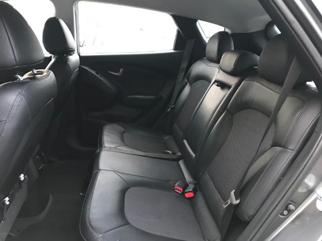 Hyundai Ix35 2.0 4x2 Aut. 2017 apenas 27mil km (Petterson melo- *) - Foto 7