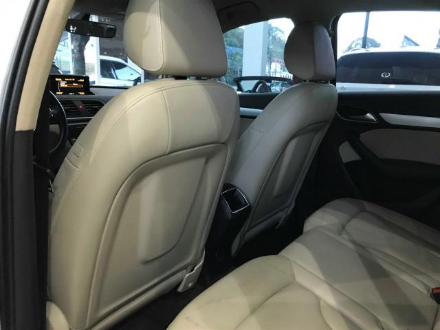 AUDI Q3 2016/2017 1.4 TFSI AMBIENTE GASOLINA 4P S TRONIC - Foto 8