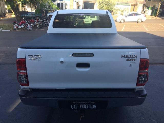 TOYOTA HILUX CD SRV D4-D 4X4 3.0 TDI DIESEL AUT - Foto 2