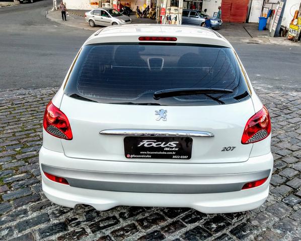 Peugeot 207 XR 2014 novíssimo + IPVA e transferência - Foto 5