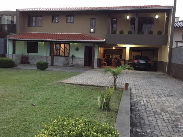 Vendo Belíssima casa com ótima Localização!