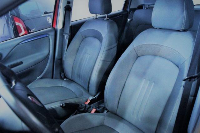 Fiat Punto 1.4 AtTractive Manual 2015 - Foto 6