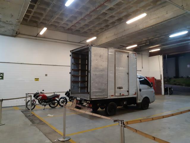 Vendo bau HR 2010 2011 . faco frete tambem - Foto 4