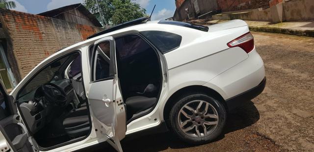 Carro com parcelas - Foto 7