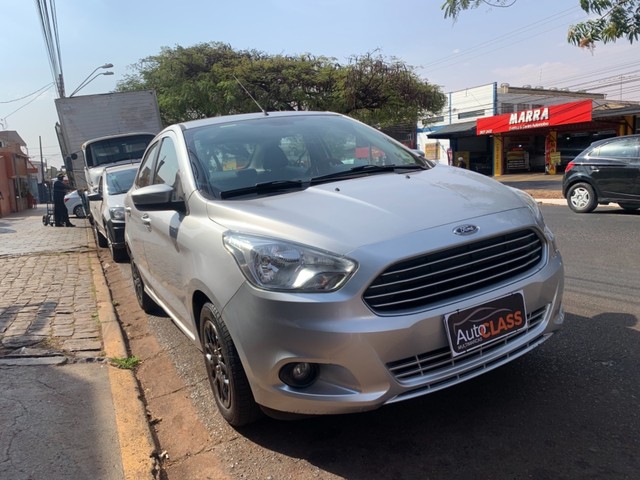FORD KA SEDAN SE 1.5 PRATA